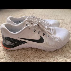 women’s Nike lifting shoes